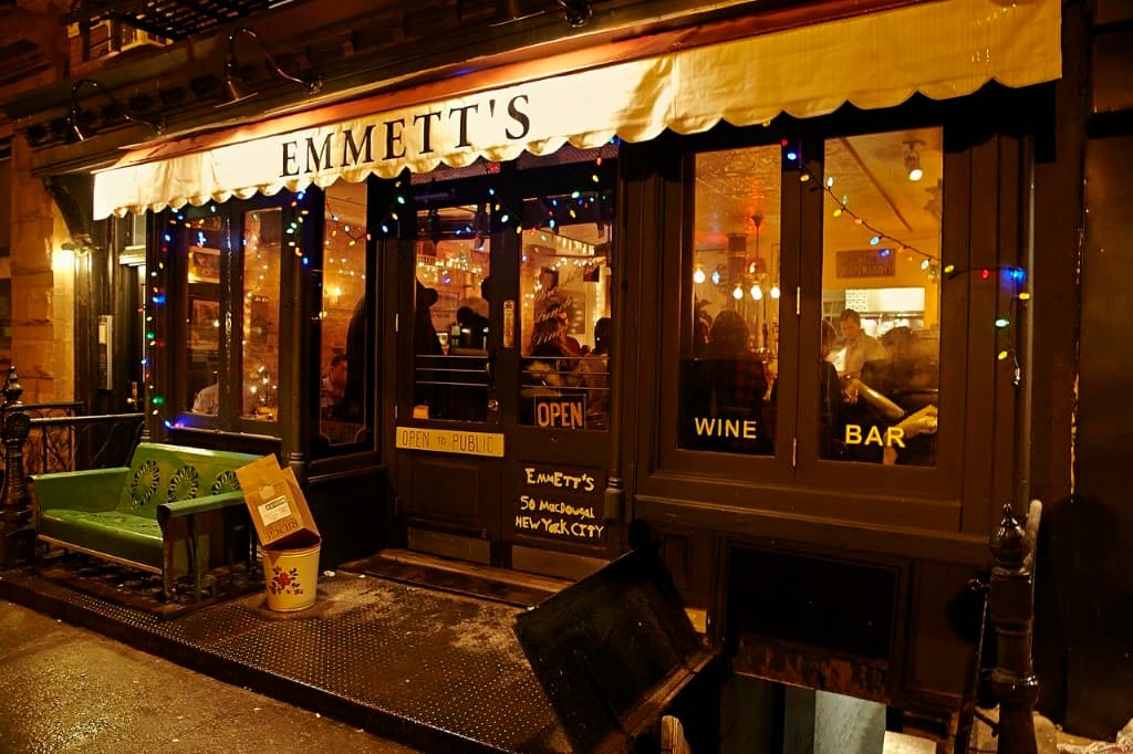 Emmett's, SoHo bar