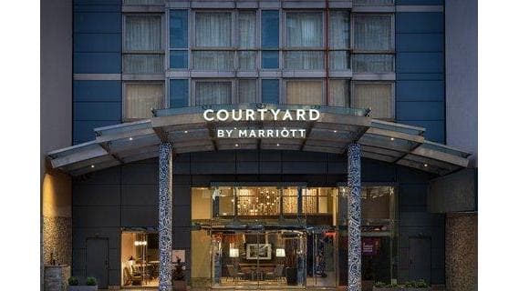 Courtyard by Marriott New York Manhattan/SoHo, a bar in West Village