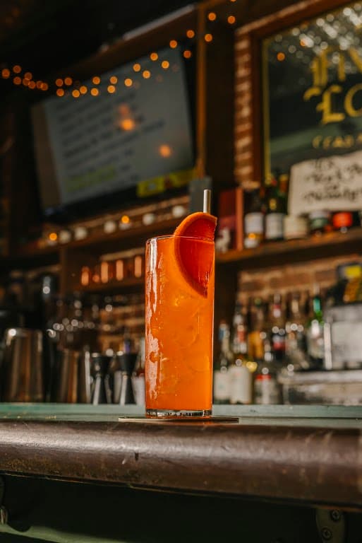 The Five Lamps, Upper East Side bar