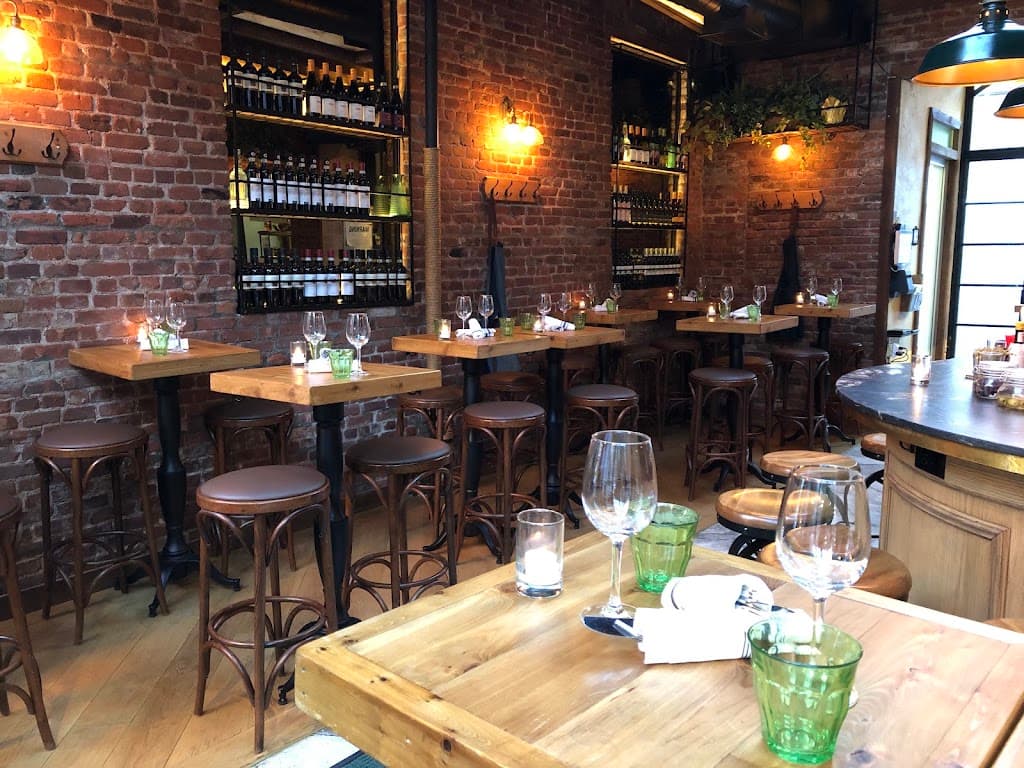 Giardino 54, a bar in Hell's Kitchen