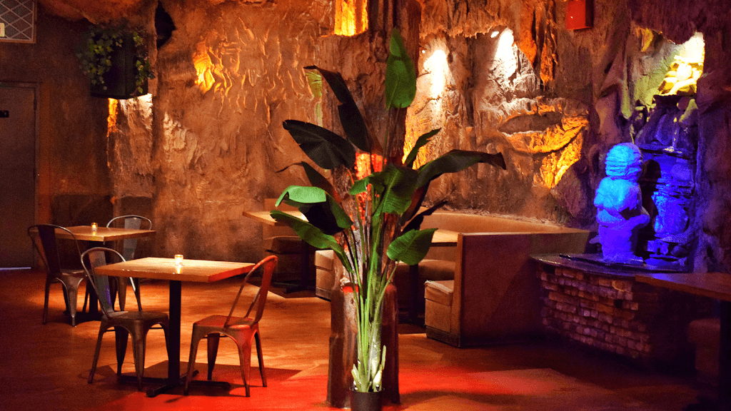 La Caverna, Lower East Side