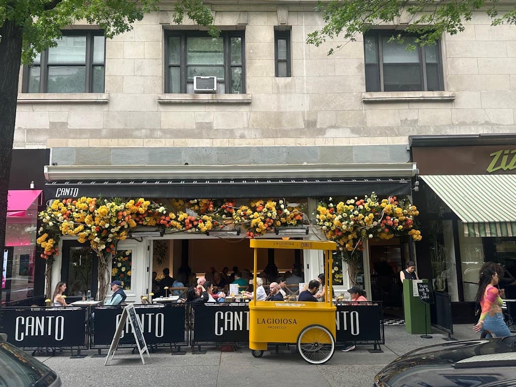 Canto Upper West Side, Upper West Side bar
