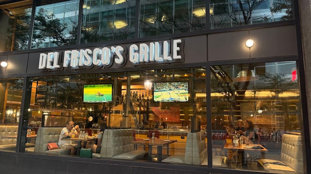 Del Frisco's Grille, Midtown bar
