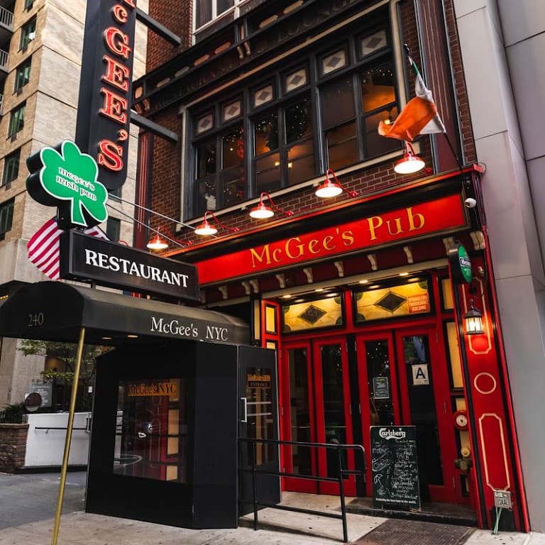 McGee's Pub, Midtown bar
