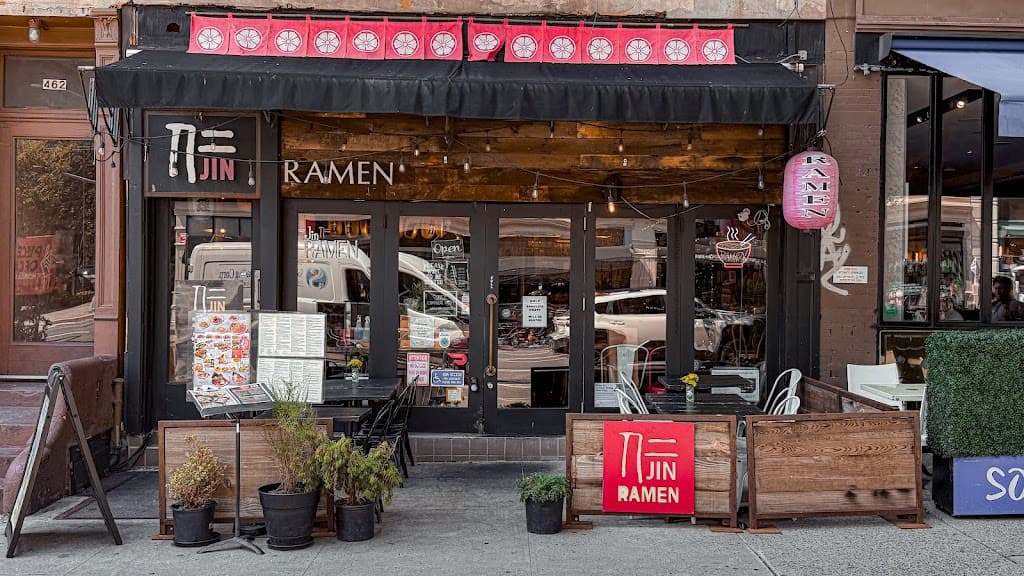 Jin Ramen Upper West Side, Upper West Side bar
