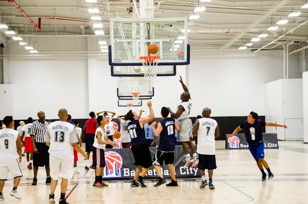 Basketball City, a bar in Lower East Side
