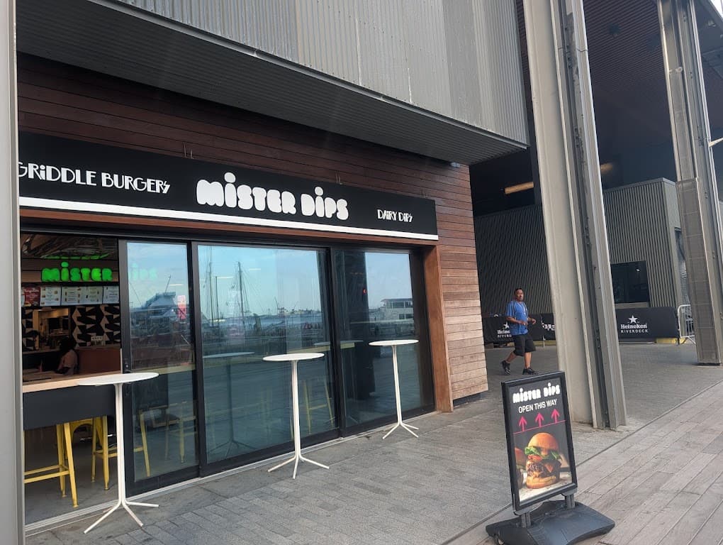 Mister Dips, Financial District bar