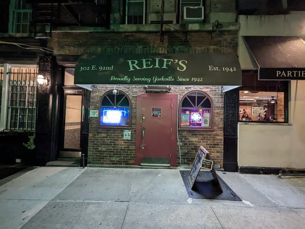 Reif's Bar, Upper East Side bar