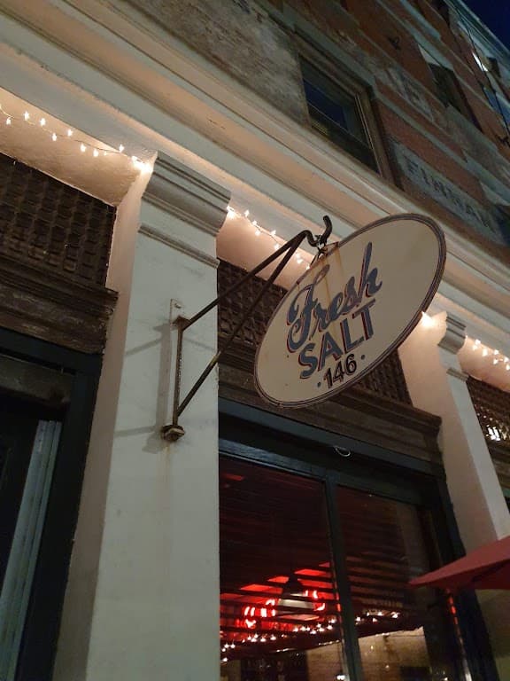 Fresh Salt, Financial District bar