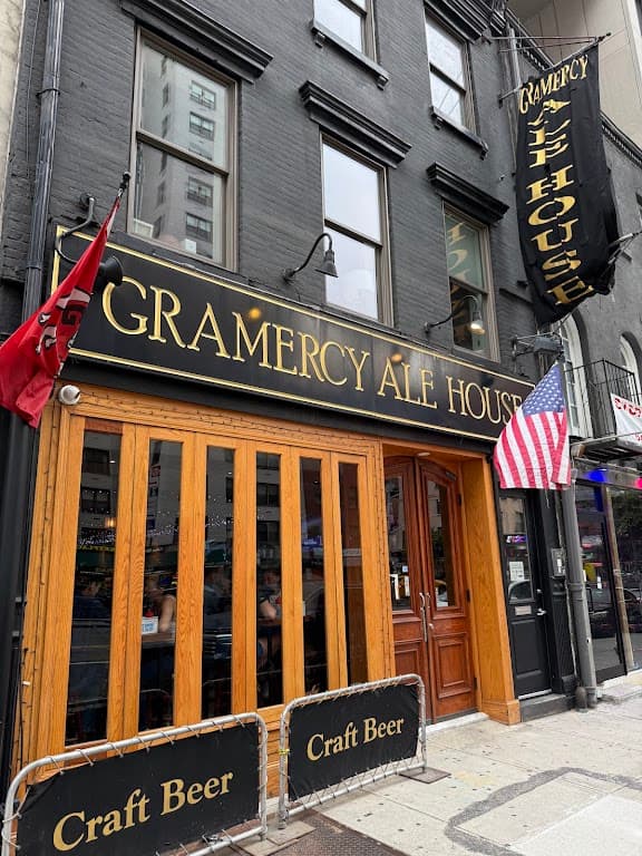 Gramercy Ale House, Gramercy bar