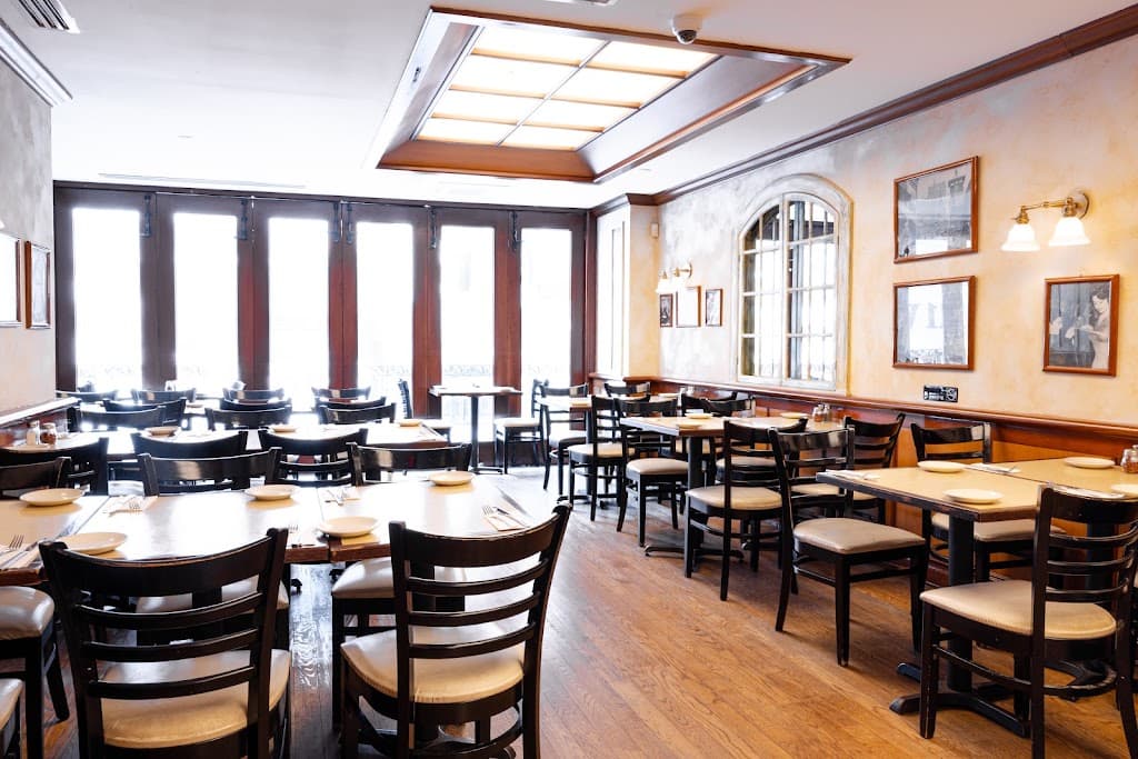Angelo's Coal Oven Pizzeria, Midtown bar