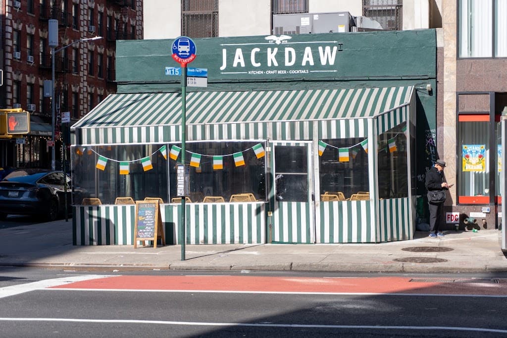 Jackdaw, East Village bar