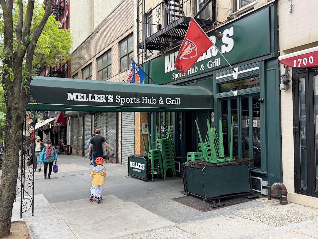 Meller’s Sports Hub and Grill, a bar in Upper East Side