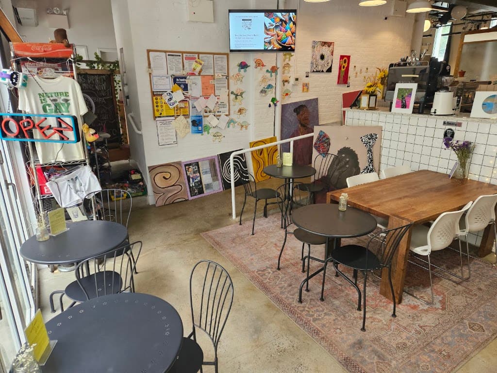 Chef Mom Does Cafè 424- Caterer, a bar in Hell's Kitchen