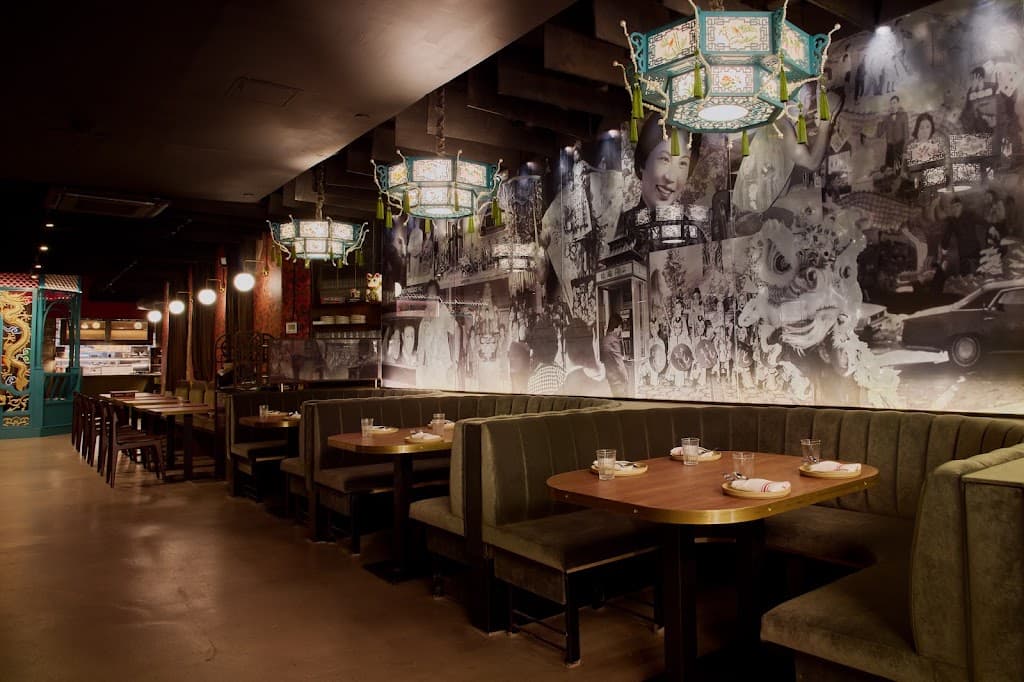 Phoenix Palace, Lower East Side bar