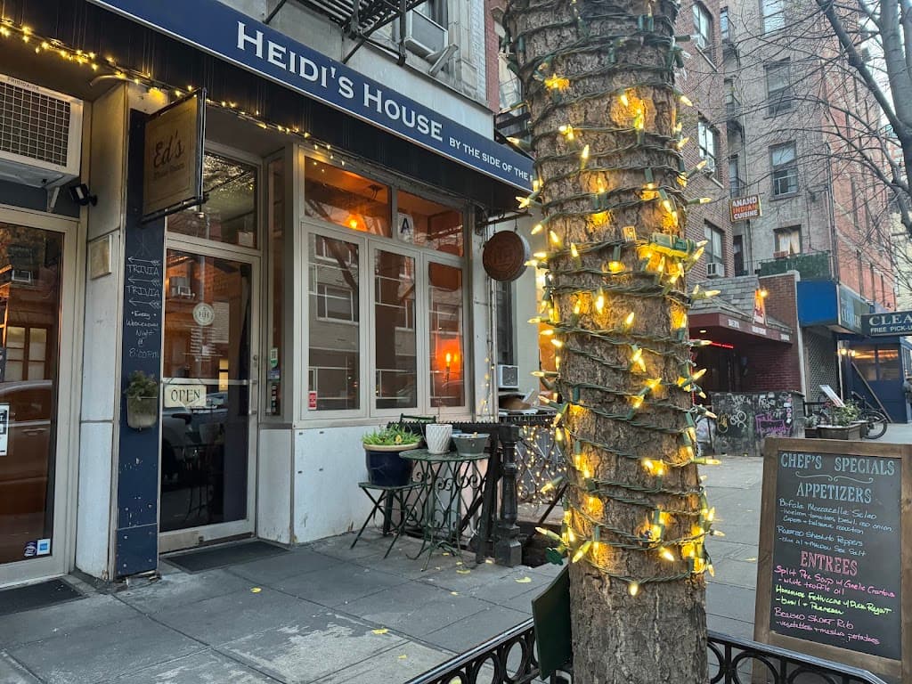 Heidi's House by the Side of the Road & Ed's Elbow Room, Upper East Side bar