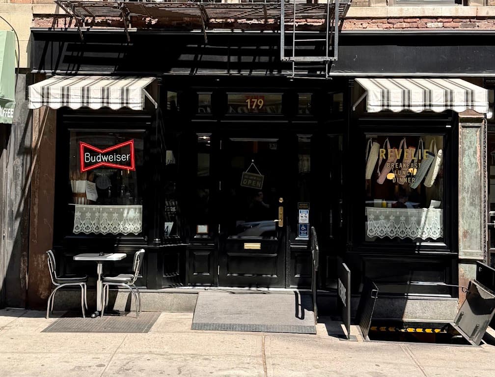 Revelie, a bar in SoHo