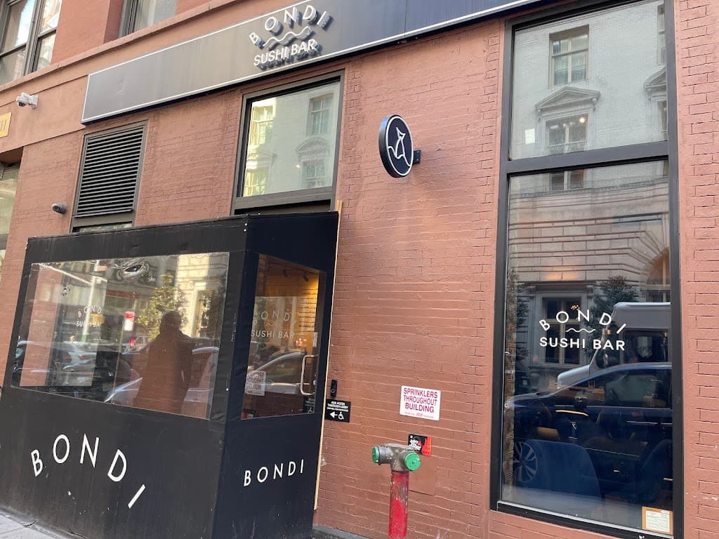 Bondi Sushi, a bar in Gramercy