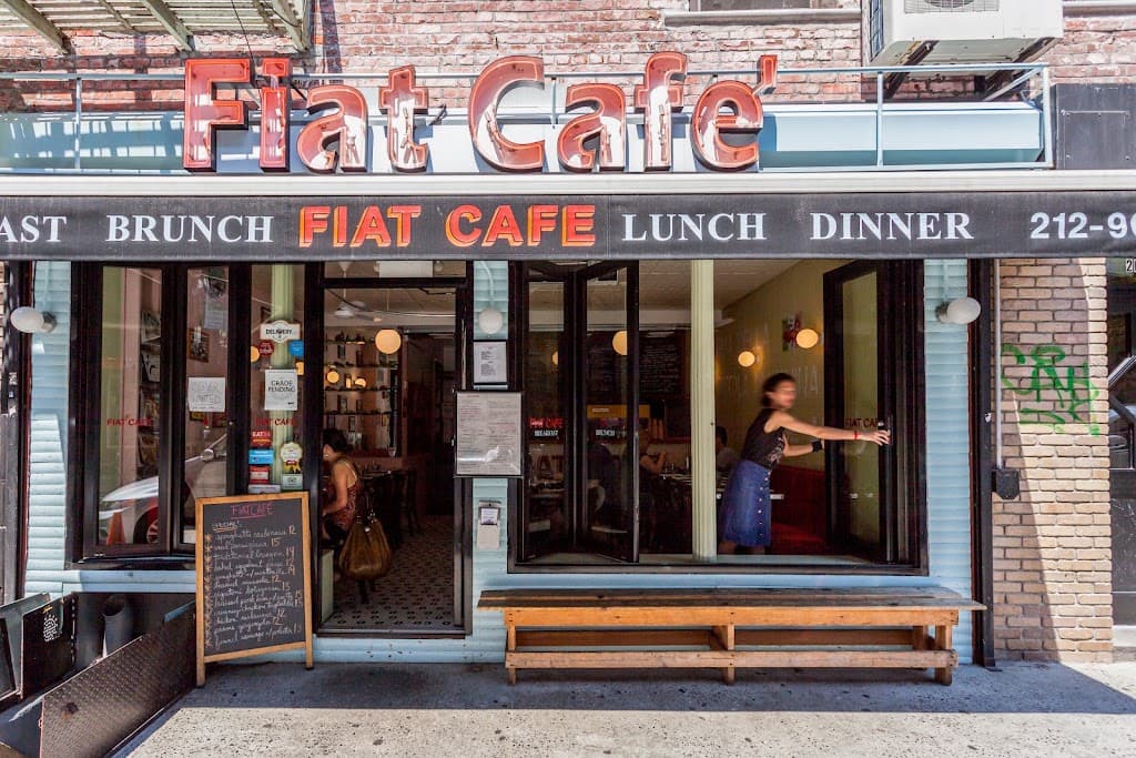 Fiat Cafe, SoHo bar