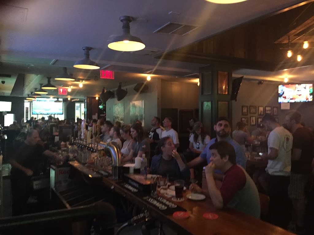 Smithfield Hall NYC, Chelsea bar