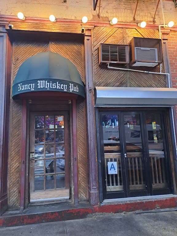 Nancy Whiskey Pub, Tribeca bar
