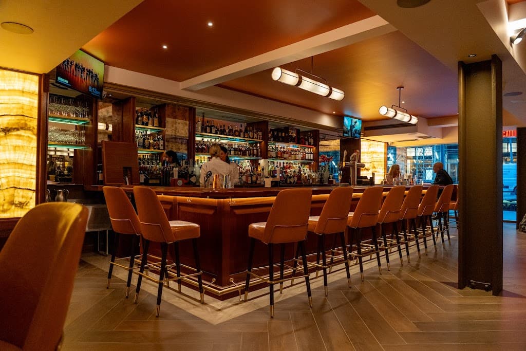 Rocco Steakhouse, Midtown bar