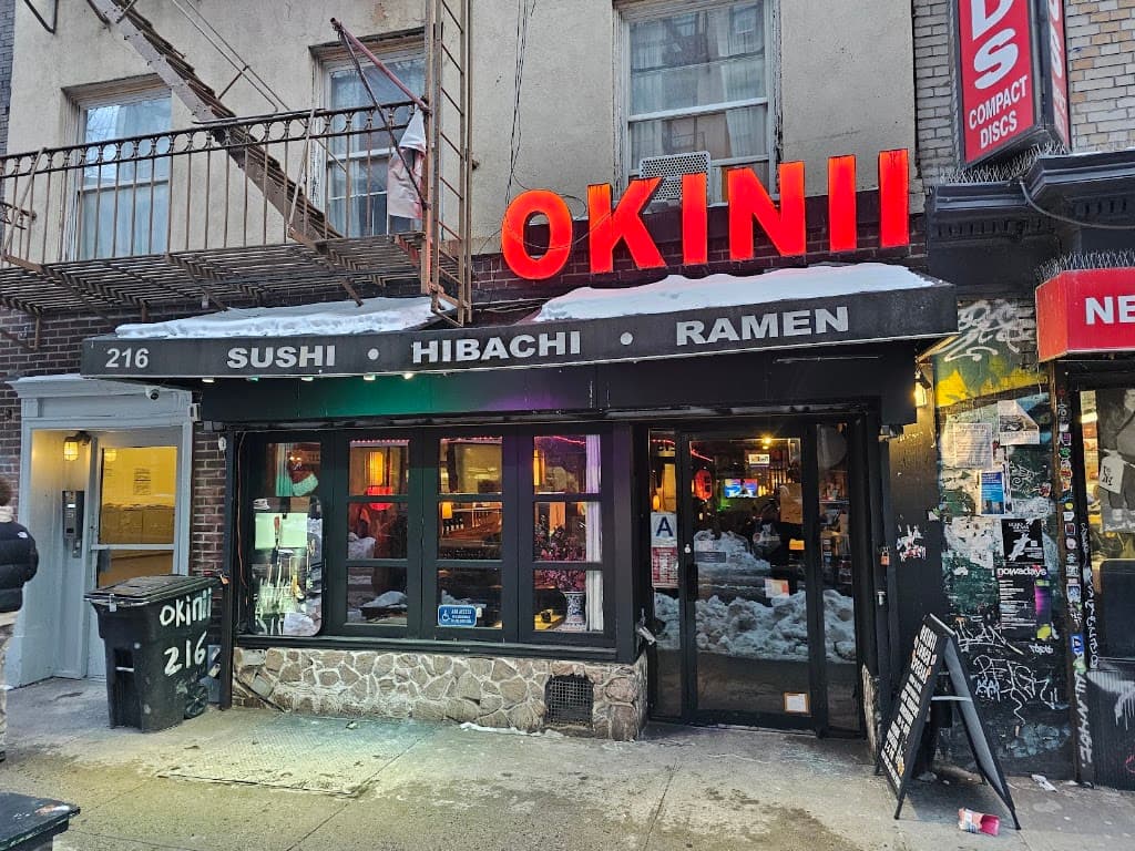 Okinii, West Village bar