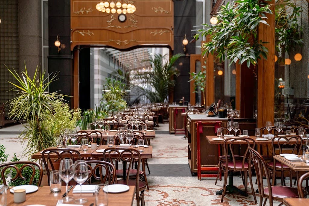 La Grande Boucherie, Midtown bar