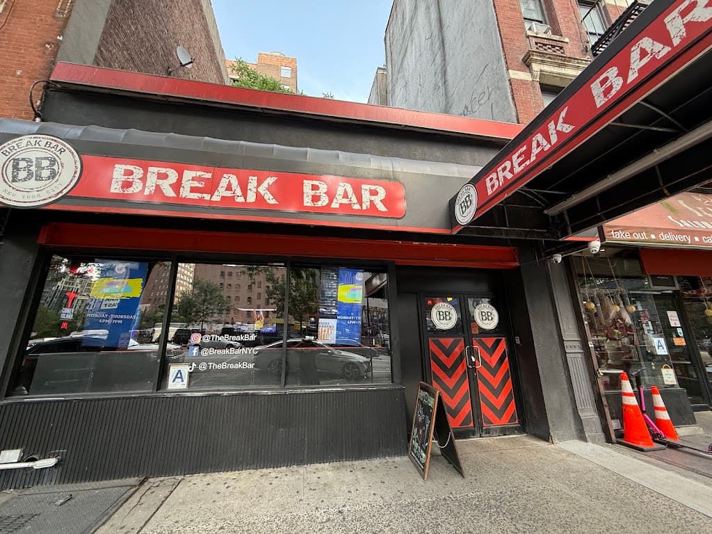 Break Bar, a bar in Chelsea