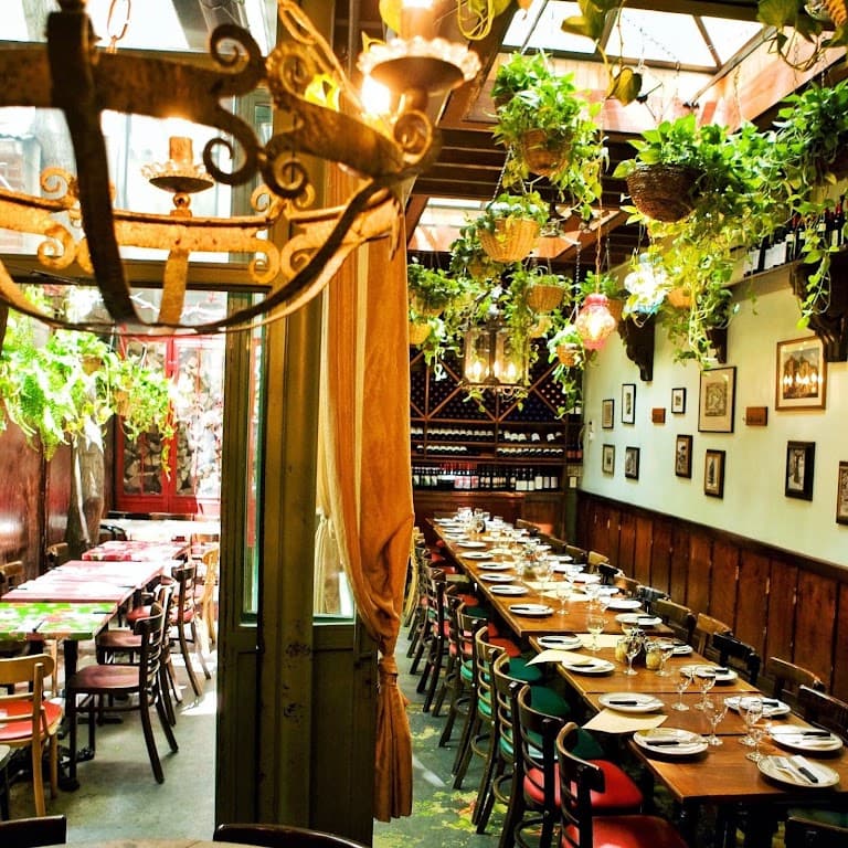 Lil' Frankie's, East Village bar