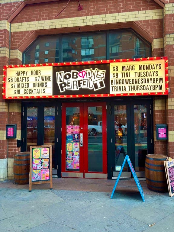 Nobody's Perfect, Hell's Kitchen bar