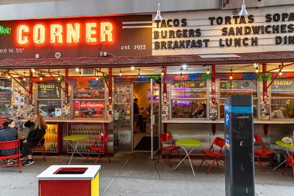 La Esquina, Midtown bar