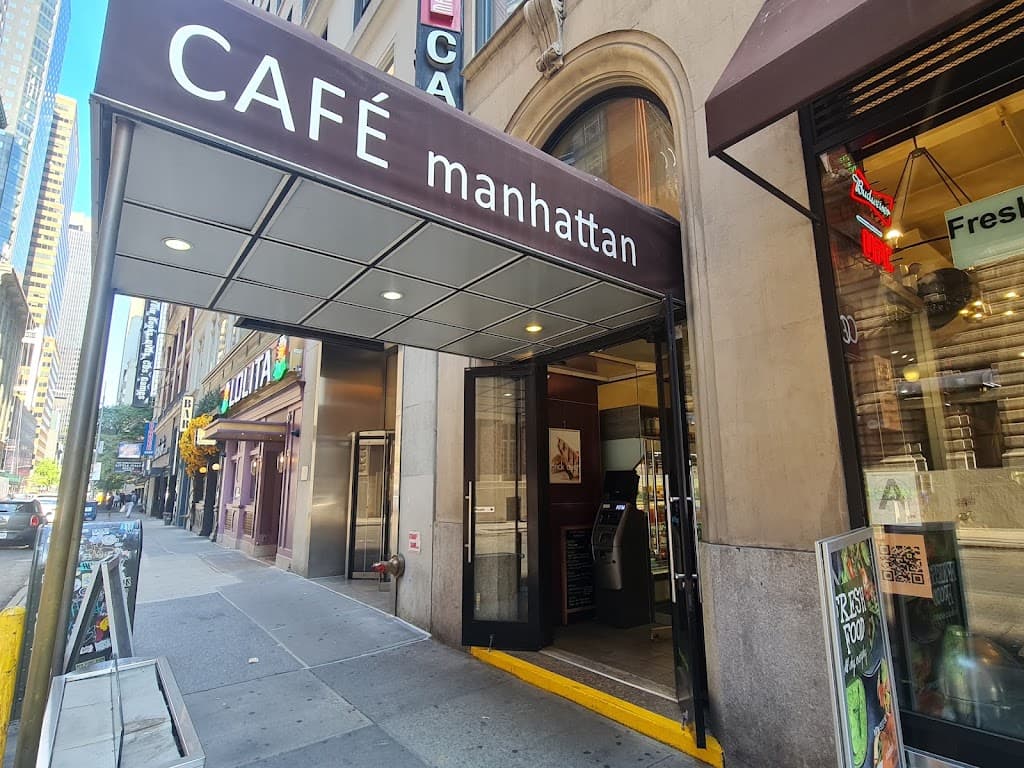 Cafe Manhattan, a bar in Midtown