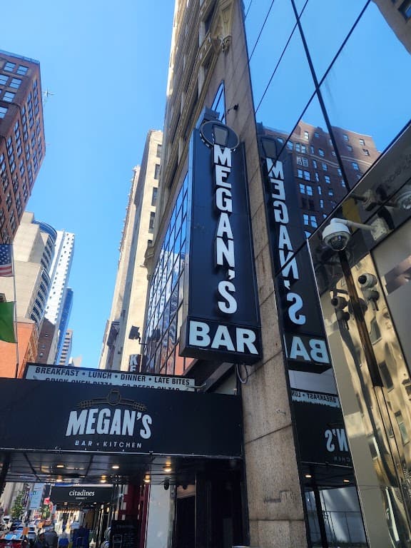 Megan's Bar and Kitchen, Midtown bar