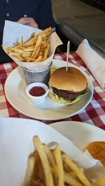 P.J. Clarke's Third Avenue, Midtown bar