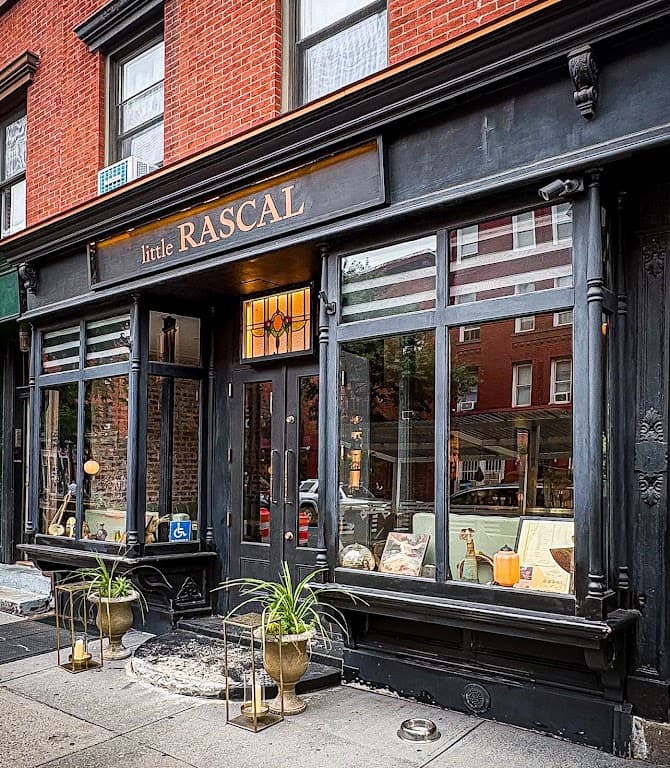 Little Rascal Bar, Greenpoint bar