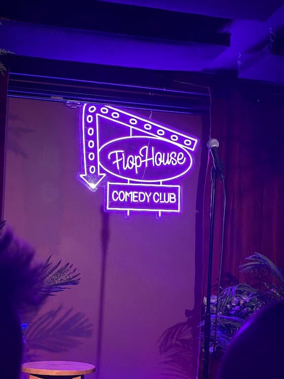 Flop House Comedy Club, Williamsburg bar