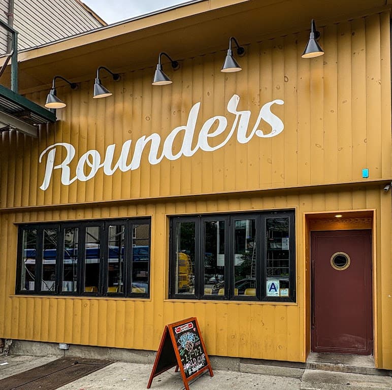 Rounders, Greenpoint bar