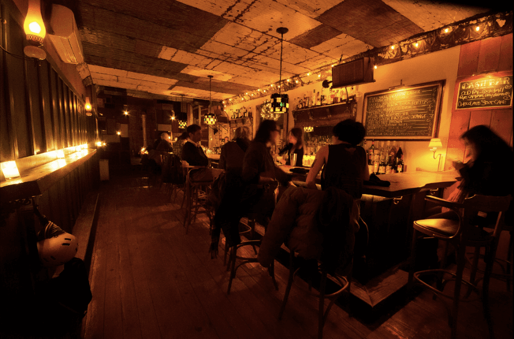 Dynaco, Bed-Stuy bar