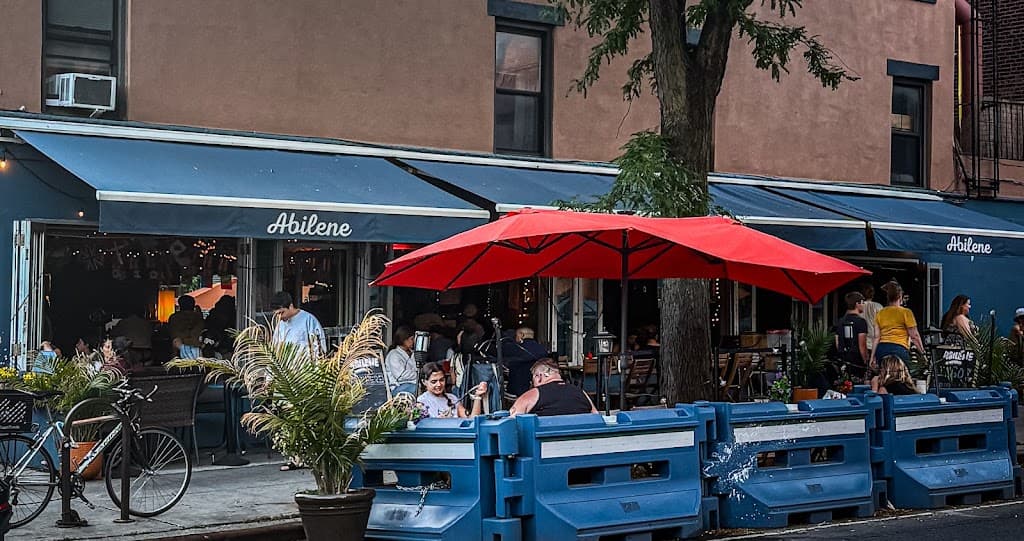 Abilene Bar, a bar & grill in Carroll Gardens