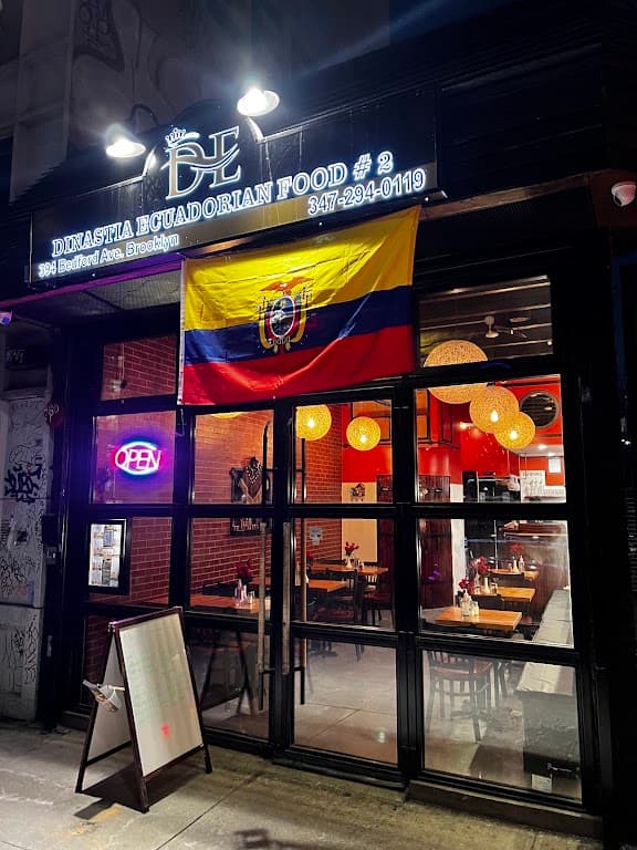 Dinastia Ecuadorian Food 2, a bar in Williamsburg