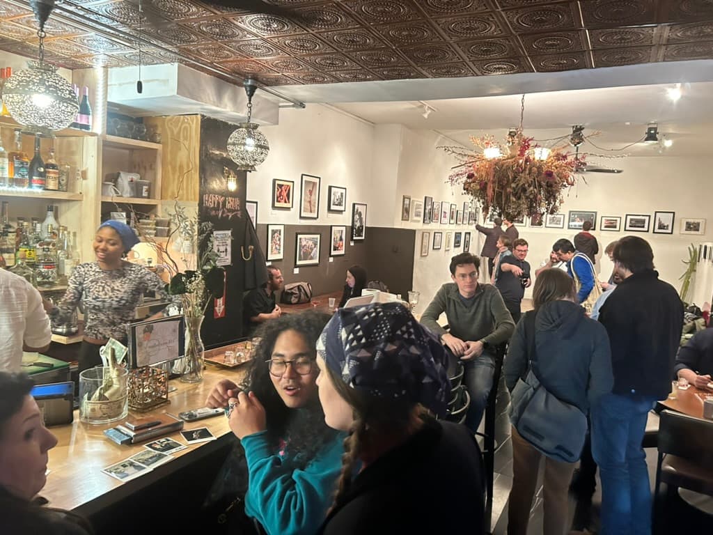 Art Cafe + Bar, Prospect Heights bar