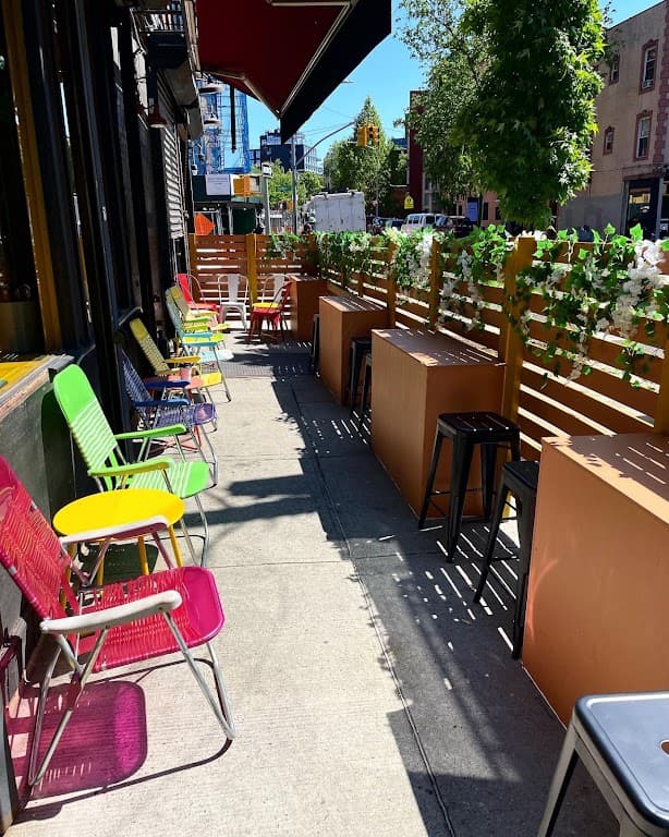 Fulton Grand, Bed-Stuy bar