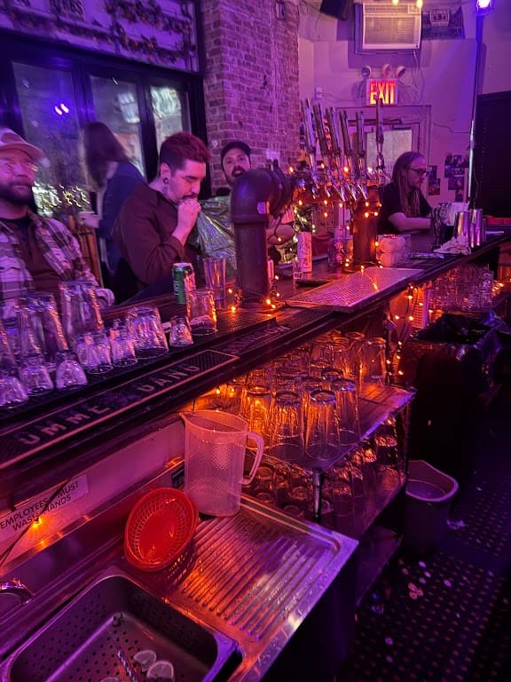 The Evergreen, Bushwick bar