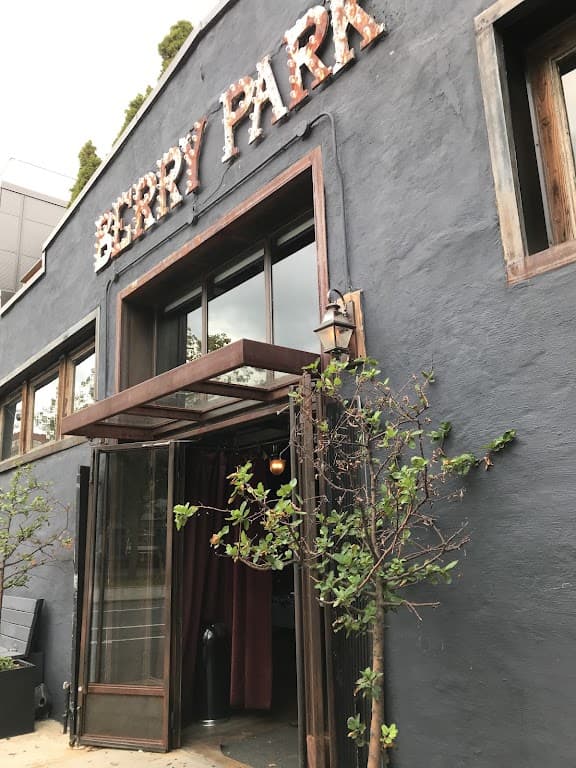 Berry Park, a bar in Williamsburg