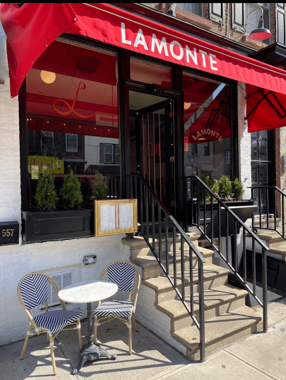 Lamonte, a bar in Williamsburg