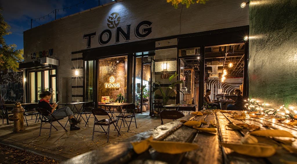 Tong, Bushwick bar