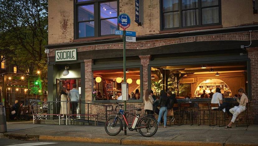 Sociale, Carroll Gardens bar