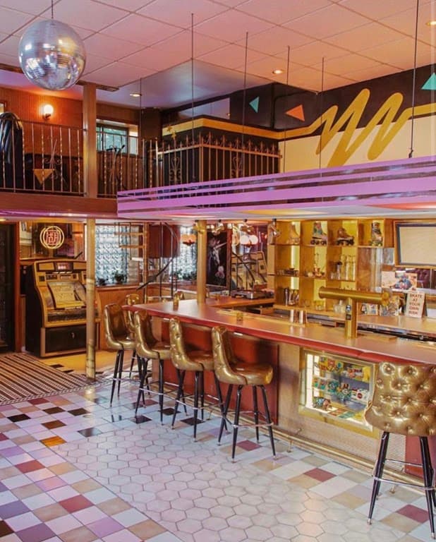 All Night Skate, Bed-Stuy bar