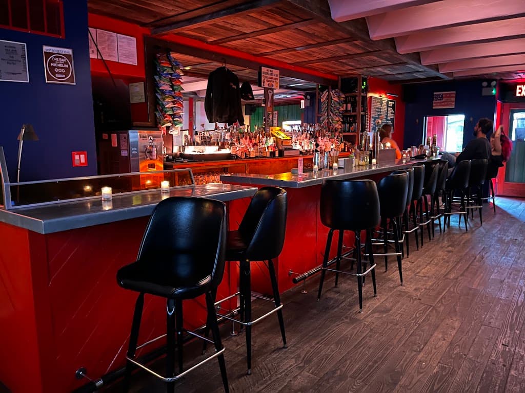 ORE BAR, East Williamsburg